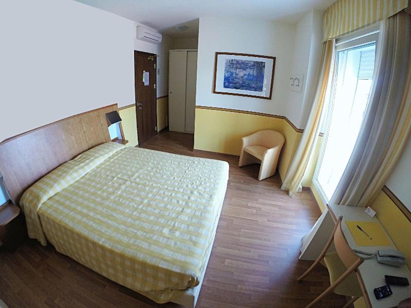 Hotel Romeo - Oda